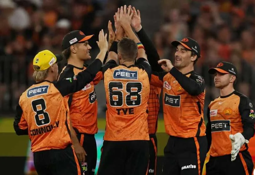 brisbane heat vs perth scorchers match scorecard